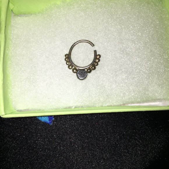 Sterling Silver Septum ring with amethyst jewel - Picture 4 of 5